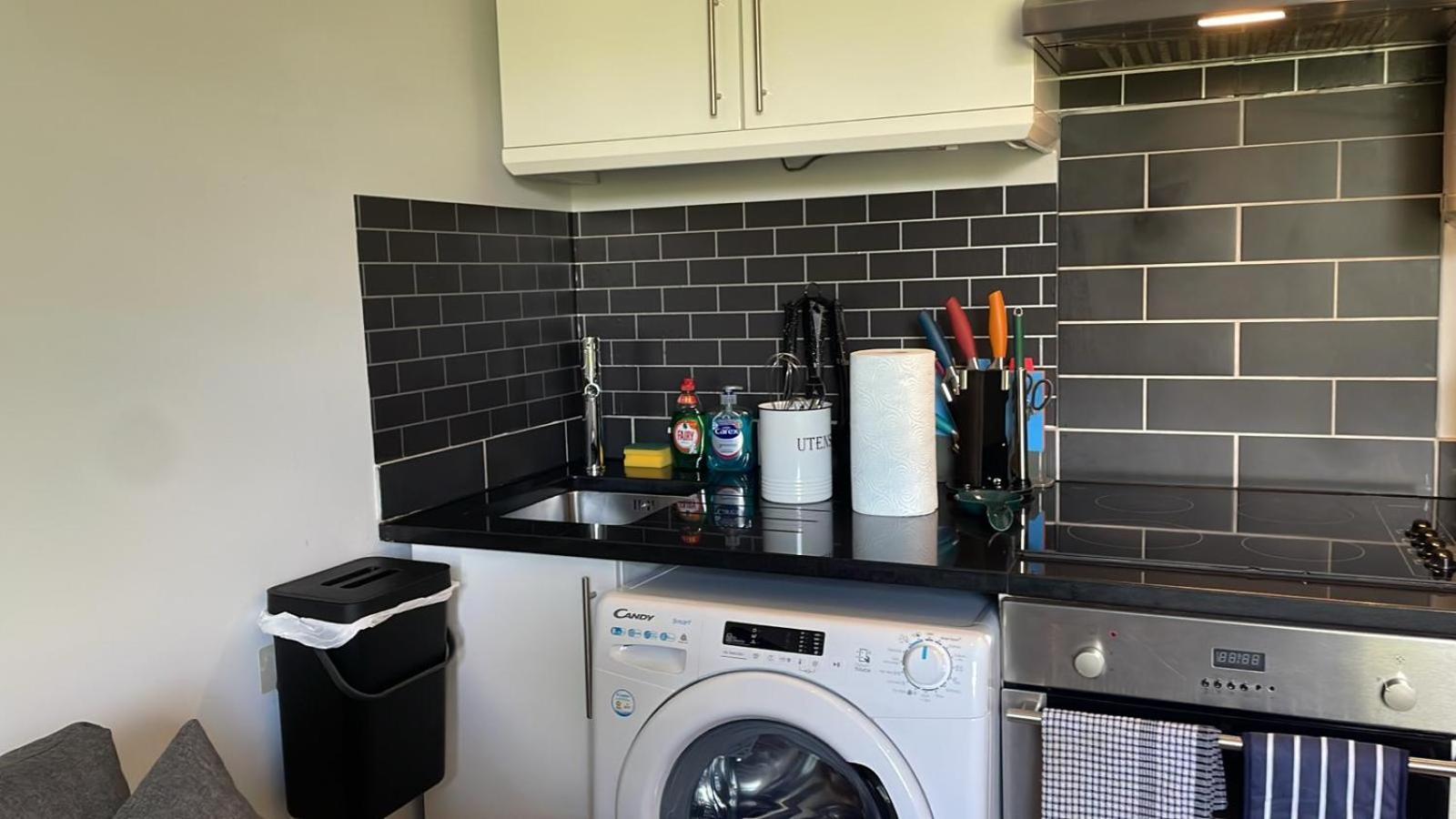 Cosy, Central Flat For Up To 4 With Park View Oxford Exterior foto